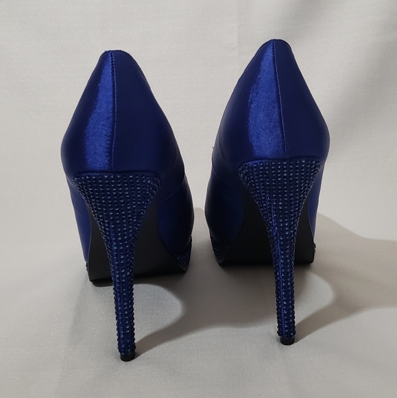 Size 10. Blue Satin Rhinestones Peep-Toe Pumps - Picture 3 of 4